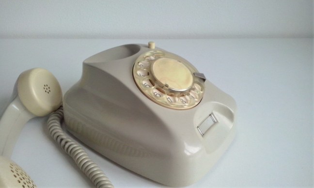 Het toestel met afgenomen hoorn